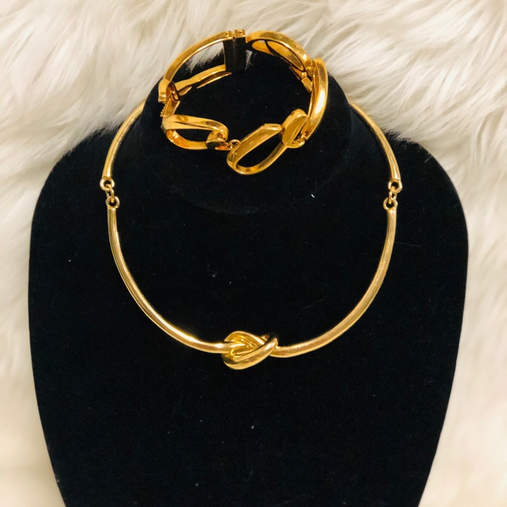 JUICY COUTURE BANGLES /NECKLACE NOT INCLUDED - Picture 1 of 8